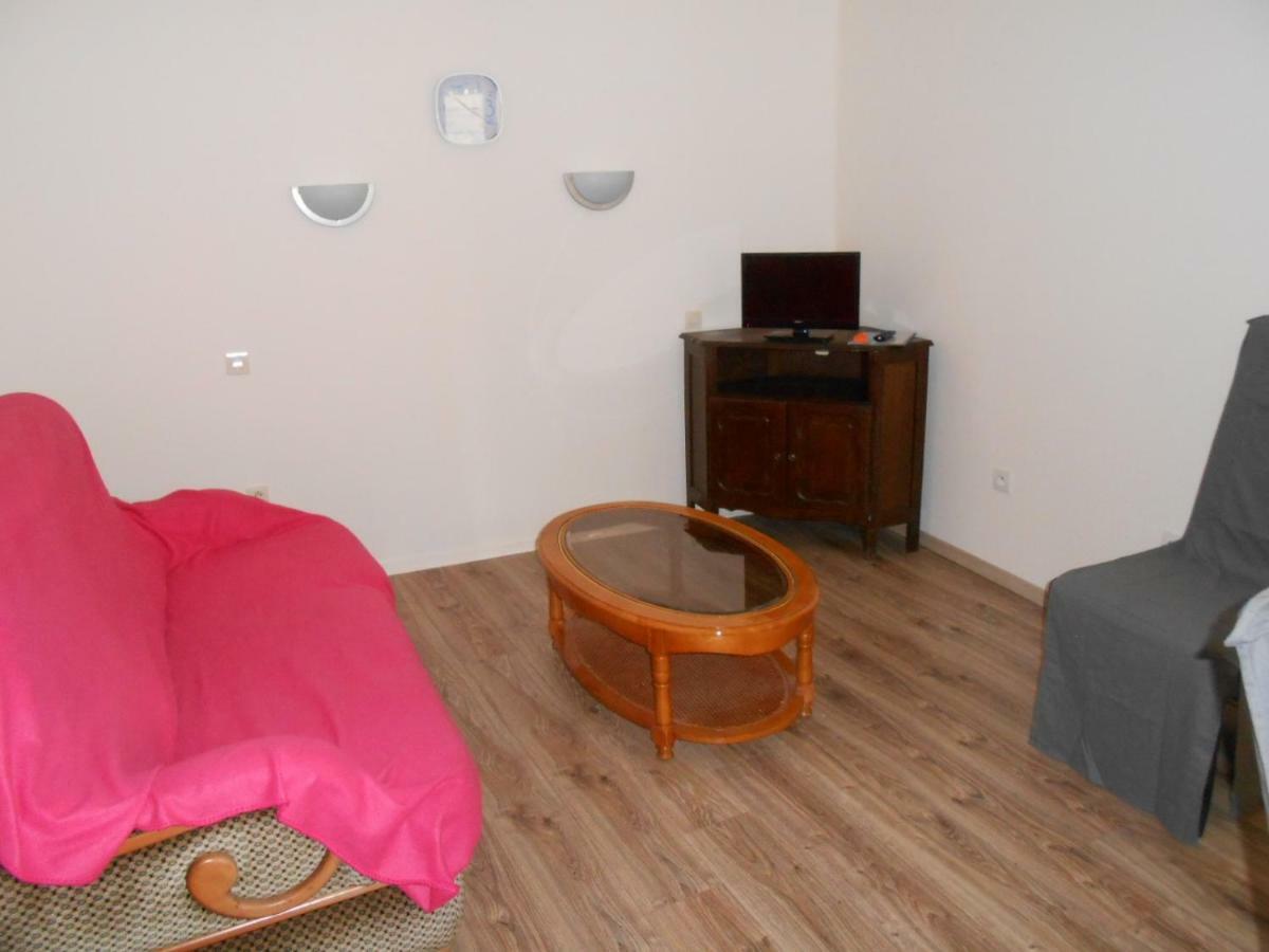 Flat Apartment ชาโต-เรอโนลต์ ภายนอก รูปภาพ